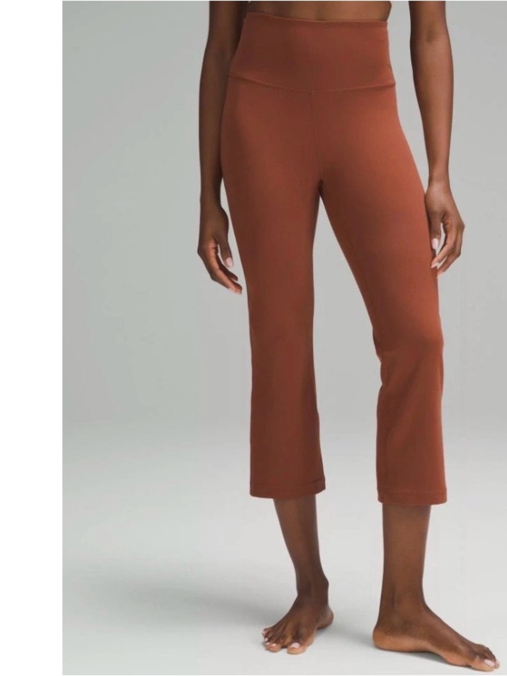 Lululemon groove SHR crop sz 10 hardly worn pristine $118